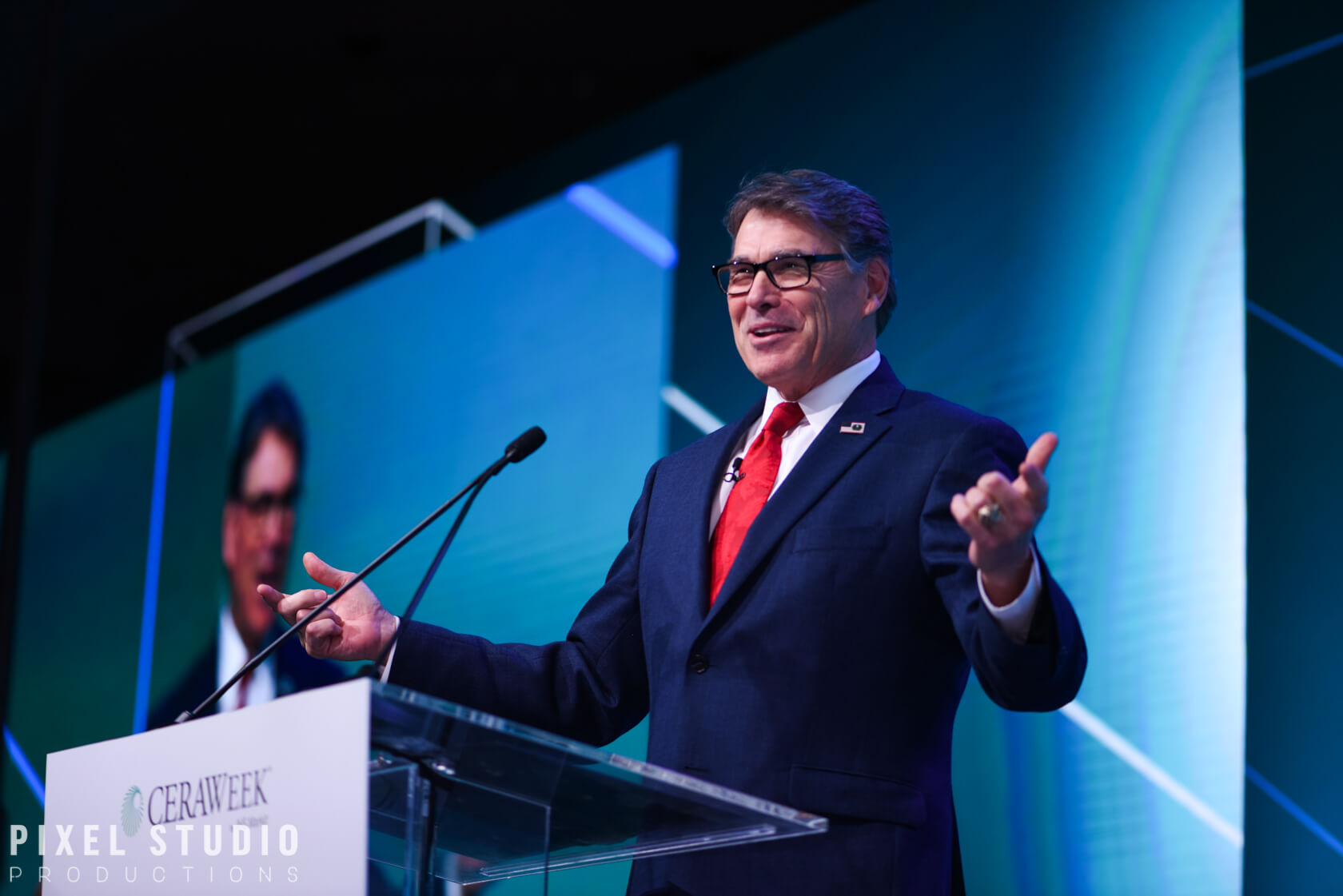 What Companies Expect From a Professional Event Photographer (And What You Should Deliver)