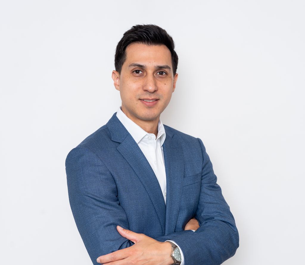 Studio corporate headshot by Pixel Studio Productions in Houston, TX.